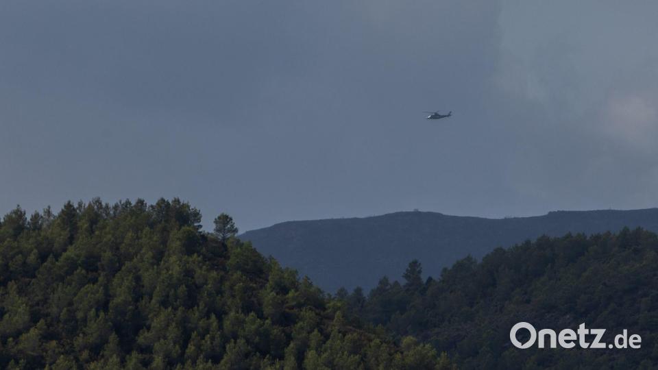 Der in der Gemeinde Segorbe durch einen Blitz ausgelöste Waldbrand ist zwar noch nicht ganz gelöscht, aber unter Kontrolle. Bild: Javier Escriche/EUROPA PRESS/dpa