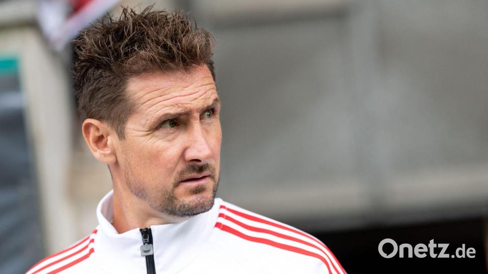 Nürnbergs Trainer Miroslav Klose war nach dem 1:1 bedient. Bild: Fabian Strauch/dpa