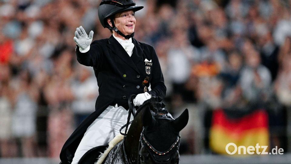 Isabell Werth gewann bei der WM zwei Medaillen und plant für Olympia. (Archivbild) Bild: Uwe Anspach/dpa