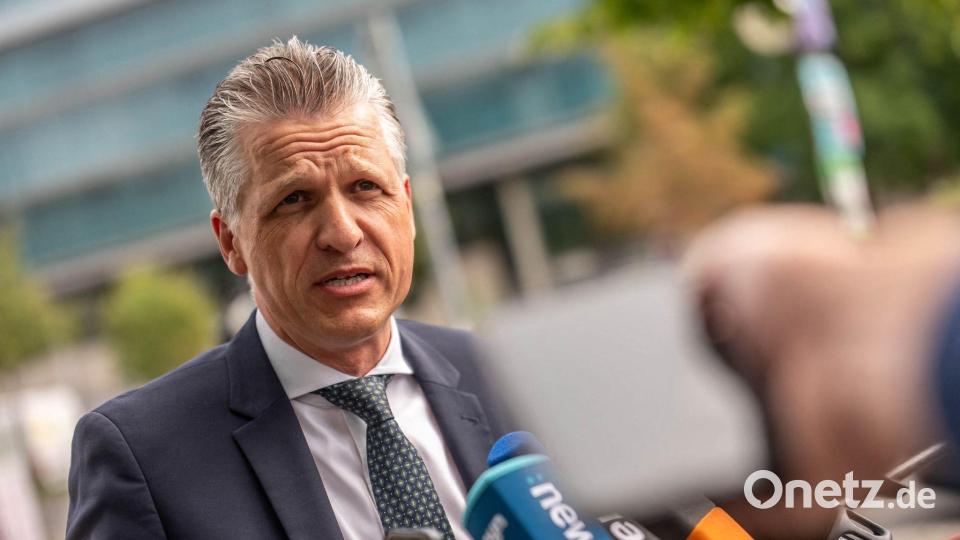 „Da gilt es jetzt zu kämpfen, und zwar jeden Tag“, sagt Unionsfraktionschef Frei mit Blick auf die Landtagswahl in Sachsen-Anhalt. Bild: Michael Kappeler/dpa