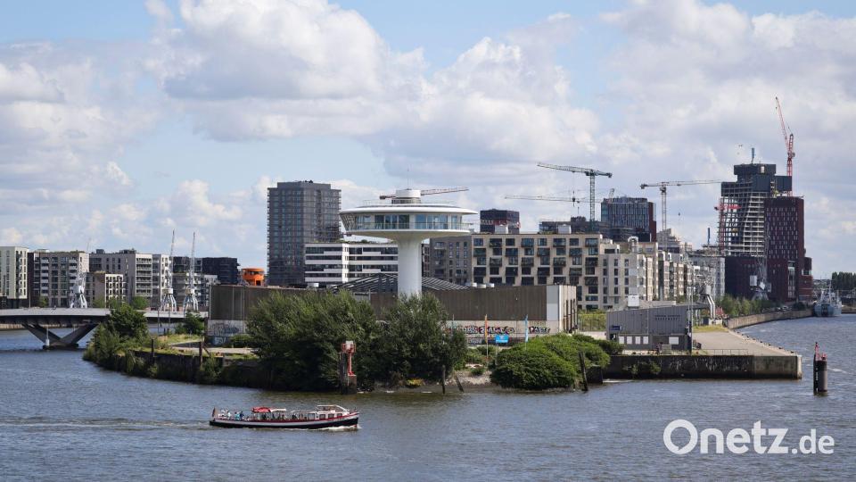 Wenn alles wie geplant läuft, könnte hier 2034 ein Opernhaus stehen. (Archivbild) Bild: Christian Charisius/dpa