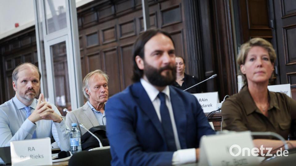 Block und ihr Lebensgefährte Delling stehen seit Juli 2025 vor Gericht. Bild: Christian Charisius/dpa Pool/dpa