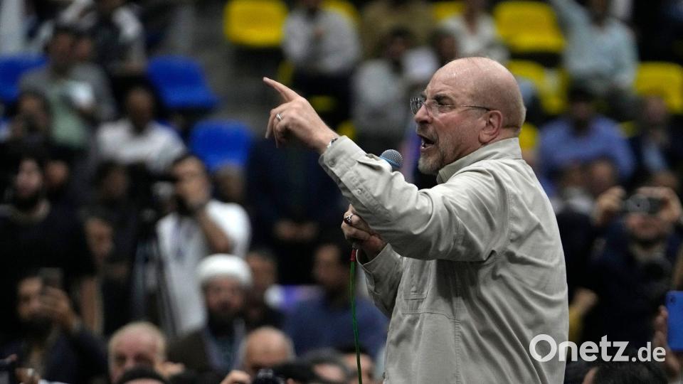 Irans Parlamentspräsident Ghalibaf reagiert gelassen auf die neuen US-Maßnahmen. (Archivbild) Bild: Vahid Salemi/AP/dpa