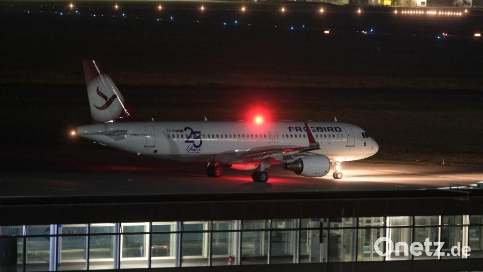 Mit einem Charterflugzeug hat die Bundespolizei ausreisepflichtige Afghanen in ihr Herkunftsland gebracht. Bild: Sebastian Willnow/dpa