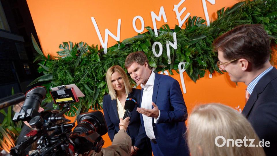 Veronica Ferres engagiert sich auch gesellschaftlich - unter anderem für Frauen-Empowerment. (Archivbild) Bild: Henning Kaiser/dpa