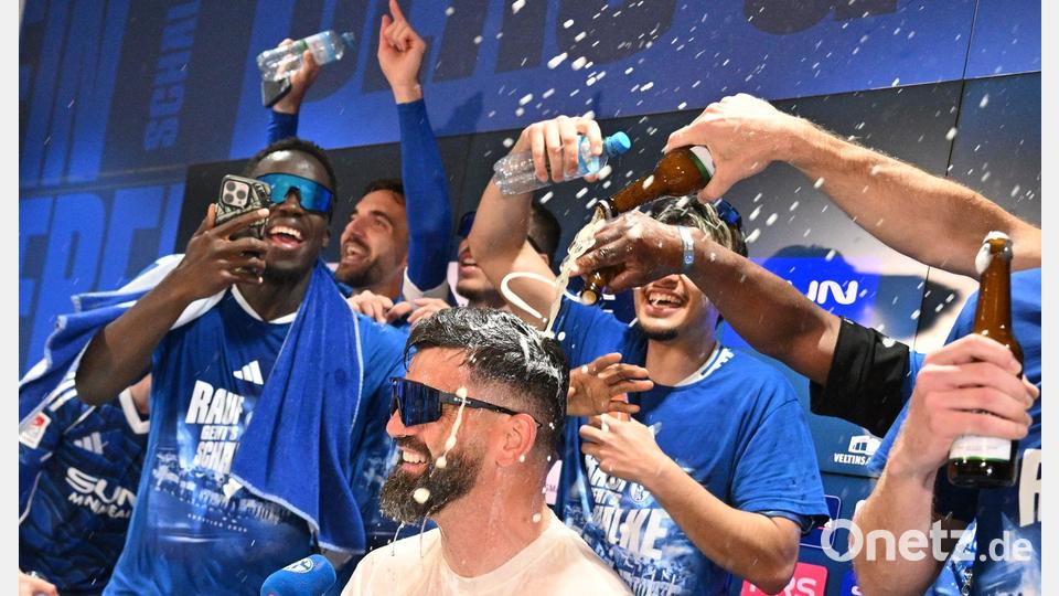 Der FC Schalke 04 ist einer von mehreren Bundesliga-Vereinen, bei denen eine Promillegrenze im Stadion herrscht. (Archivbild) Bild: Bernd Thissen/dpa