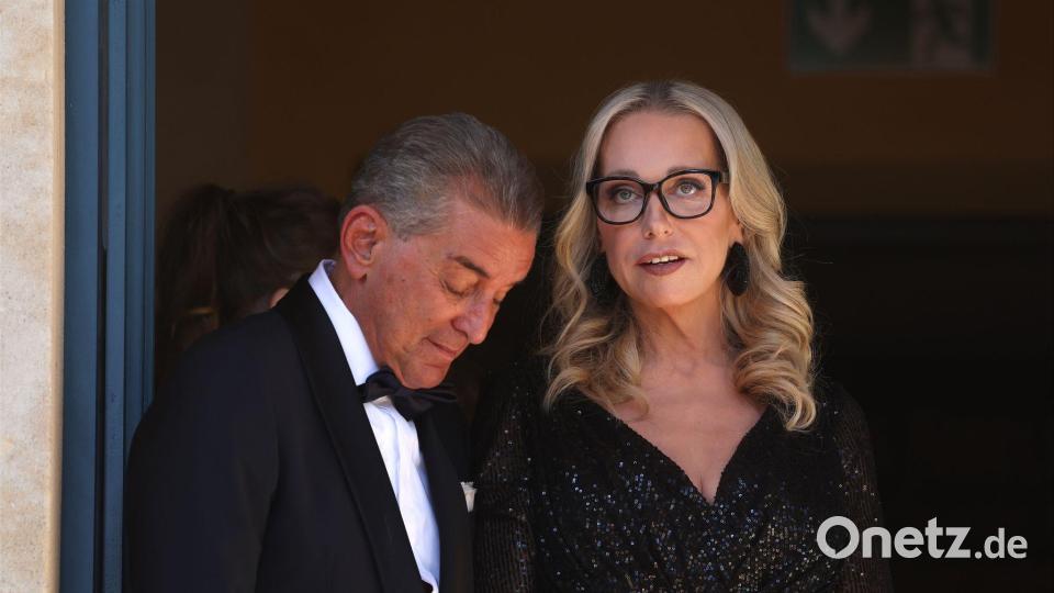 Zum Jubiläumsprogramm gehörte eine Festrede von Publizist Michel Friedman - hier mit Festspielchefin Katharina Wagner - zur Auseinandersetzung mit der Geschichte der Festspiele. (Archivbild) Bild: Karl-Josef Hildenbrand/dpa
