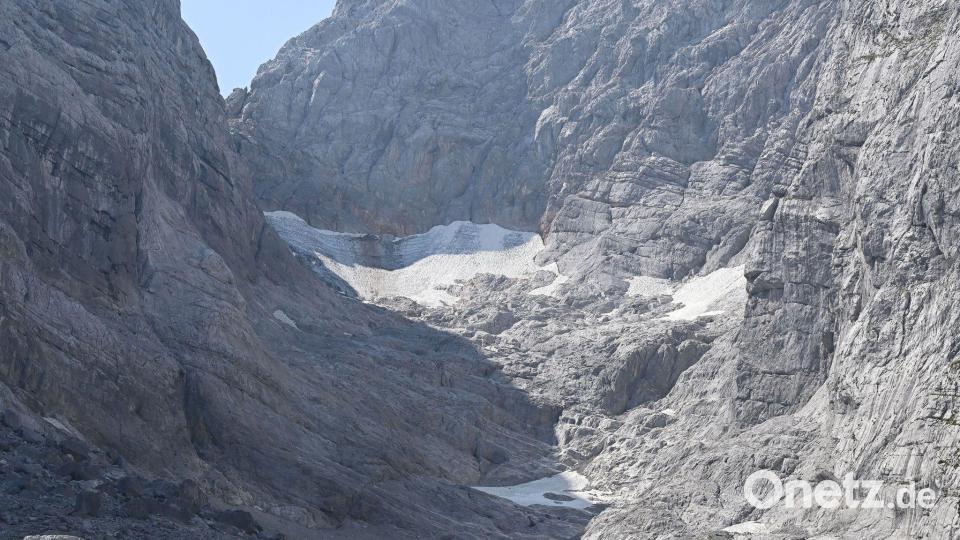 Vom Blaueisgletscher ist nur ein kläglicher Rest übrig. Bild: Angelika Warmuth/dpa