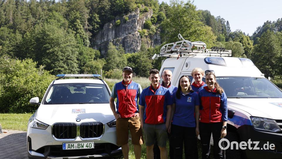 Sechs der insgesamt 28 aktiven Einsatzkräfte der Amberger Bergwacht in beeindruckender Kulisse im Lauterachtal (v.l.n.r.): Markus Arnold, Alexander Renner, Markus Demleitner, Filipa Steger, Richard Lacher und Lena Dickert. Bild: Lea Zirkelbach