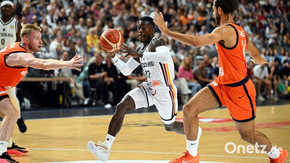 Dennis Schröder und Co. können bereits für die WM planen. Bild: Federico Gambarini/dpa