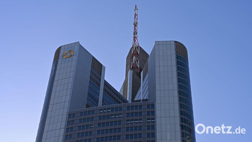 Die Commerzbank wird seit Monaten von der Unicredit umworben (Archivbild) Bild: Michael Brandt/dpa