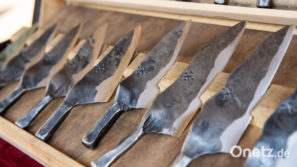 Handwerkskunst von der Naturparkwerkstatt Haager Messerschmied. Bild: Frank Schneider