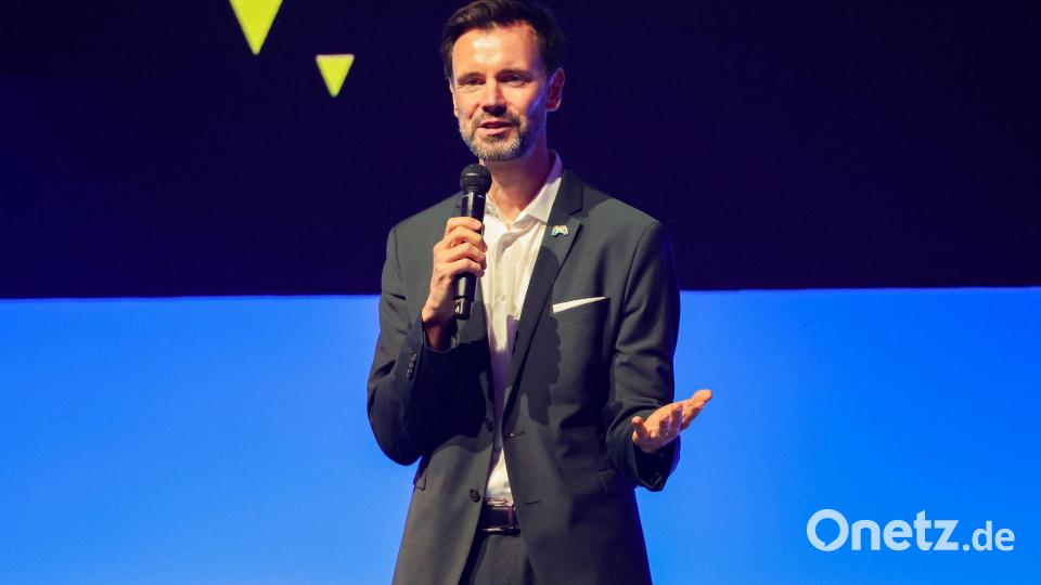 „Wir treten ein für Vielfalt und das respektvolle Miteinander unterschiedlicher Perspektiven und wir treten ein für eine offene Gesellschaft.“ Bild: Christoph Reichwein/dpa