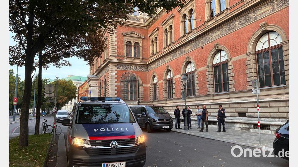 Die Täter schlugen im Museum für angewandte Kunst zu. Bild: Albert Otti/dpa