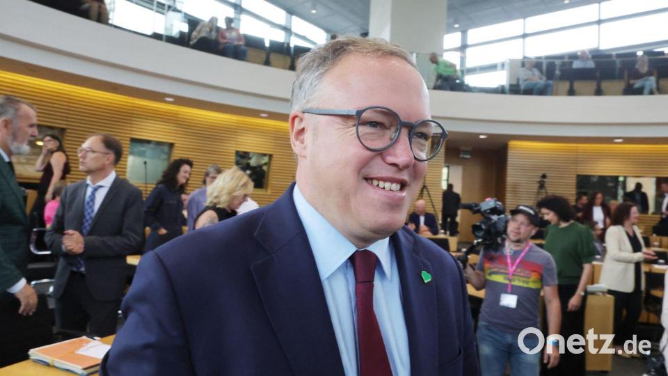 Thüringens CDU-Ministerpräsident Mario Voigt übersteht das Misstrauensvotum der AfD. Bild: Bodo Schackow/dpa