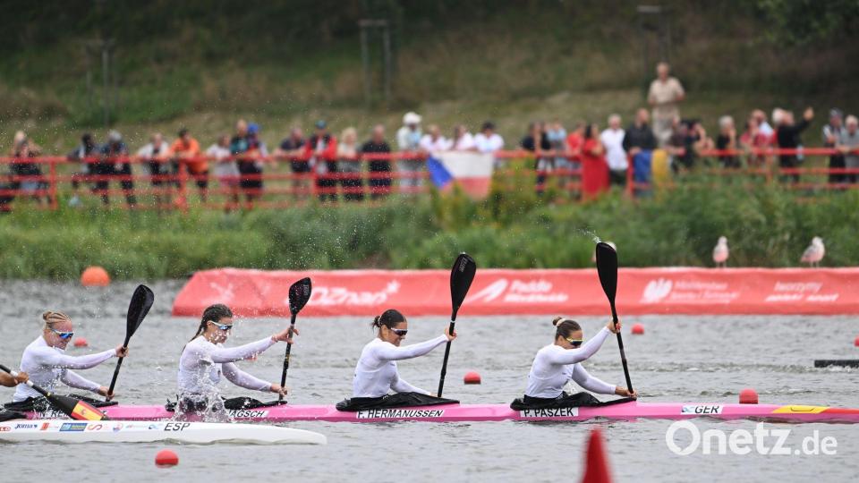 Der Kanuvierer mit Paulina Paszek, Finja Hermanussen, Pauline Jagsch und Nele Reinwardt holt WM-Bronze. Bild: Jakub Kaczmarczyk/PAP/dpa