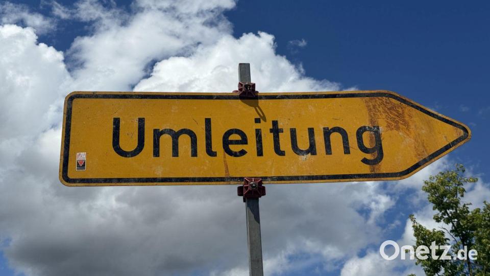 Die Staatsstraße 2168 in Eschenbach wird ab Montag, 31. August, wegen Bauarbeiten gesperrt. Eine Umleitung ist eingerichtet. Bild: Heike Unger