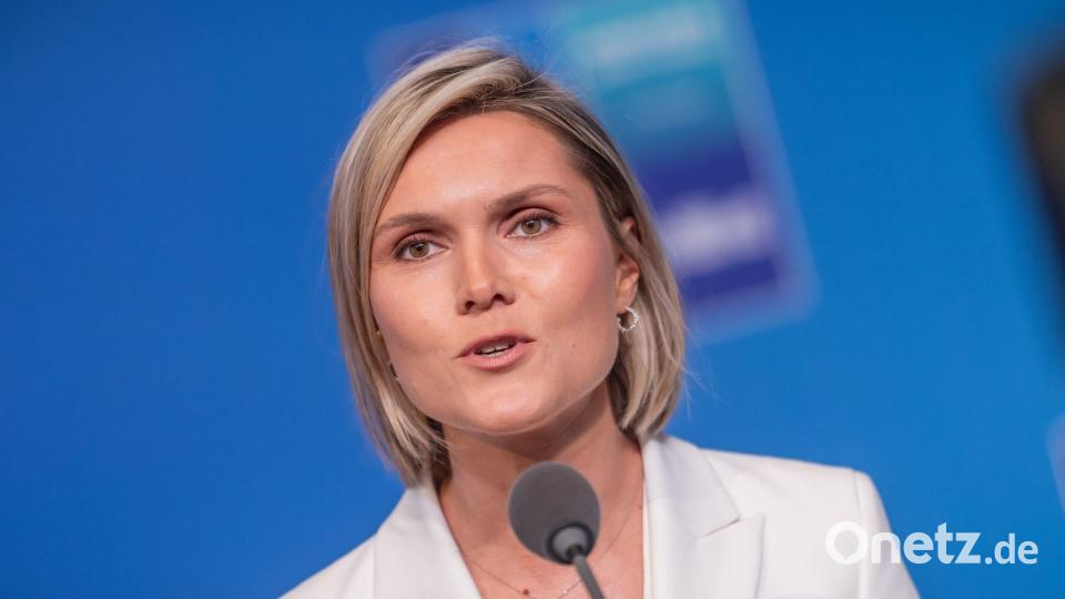 Islands Regierungschefin Kristrún Frostadóttir befürwortet neue Beitrittsgespräche. (Archivbild) Bild: Michael Kappeler/dpa