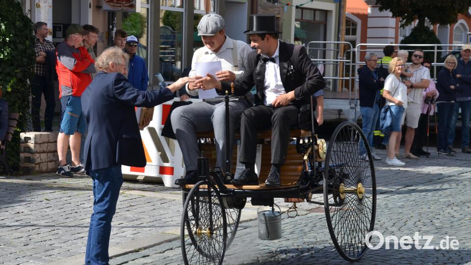 Dieses Dreirad aus dem Jahr 1886 war mit Abstand das älteste motorisierte Gefährt der Oldtimerschau. Bild: Arnold Koch