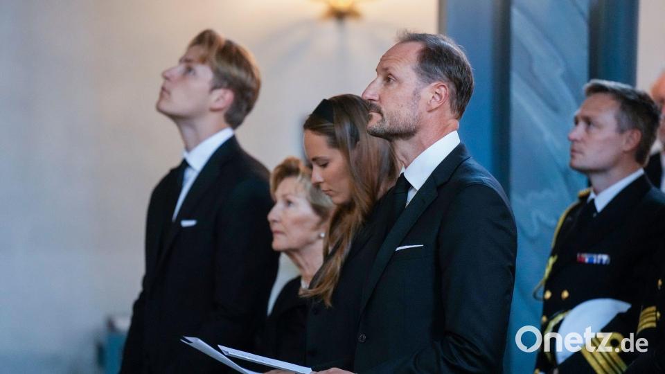 Die Königsfamilie trauert um König Harald. Bild: Javad Parsa/NTB/dpa