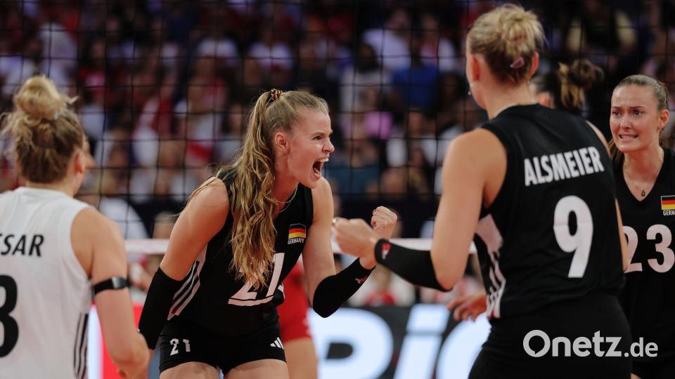Kapitänin Weitzel hatte das Viertelfinale als Minimalziel ausgegeben. (Archivbild) Bild: Uncredited/AP/dpa