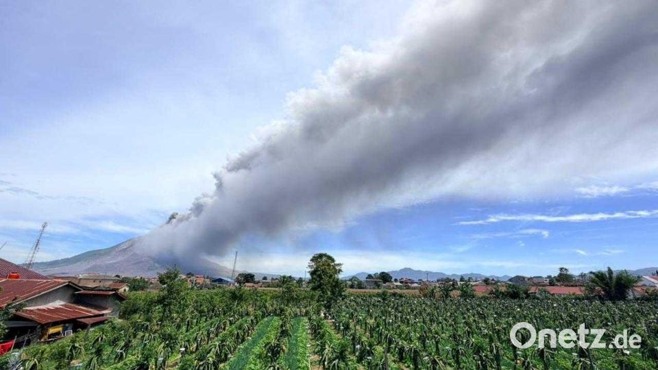 Der Sinabung auf Sumatra zählt zu den aktivsten Vulkanen Indonesiens. Bild: Handout / Berlin/Geological Ageny Indonesia/dpa