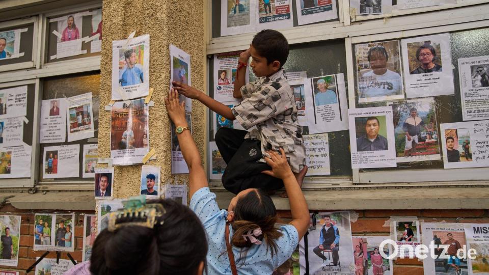 Viele Menschen bangen weiter um vermisste Angehörige. Bild: Dar Yasin/AP/dpa