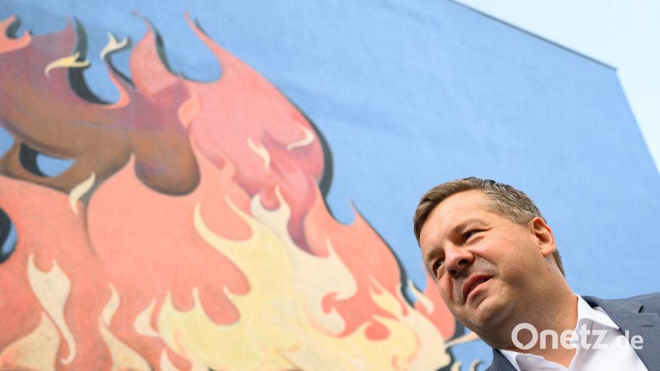 Sven Schulzes Botschaft lautet: Ich bin einer von hier und kümmere mich. Bild: Hendrik Schmidt/dpa