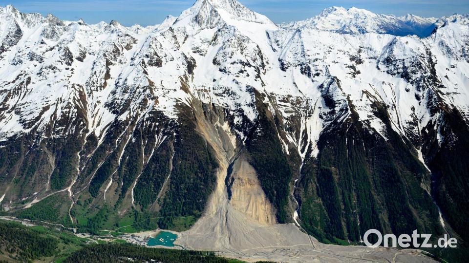 Berg- und Gletscherstürze hat es auch in den Alpen schon oft gegeben. (Archivbild) Bild: Laurent Gillieron/KEYSTONE/dpa