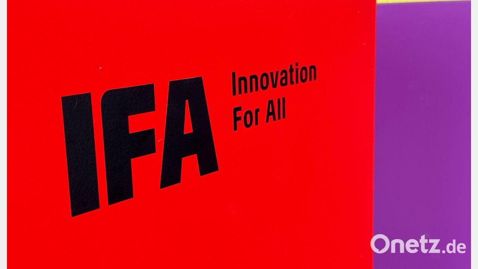 Zur Technikmesse IFA hat die Branche mit Speicherknappheit wegen des KI-Booms zu kämpfen. (Archivbild) Bild: Christoph Dernbach/dpa