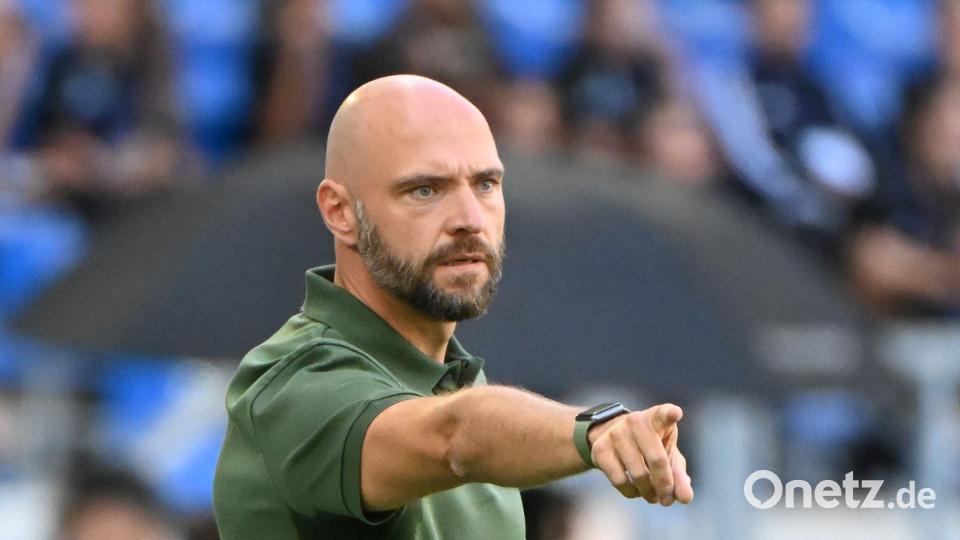 Viel lief in Mailand für das Wolfsburger Team von Trainer Stephan Lerch nicht zusammen. (Archivbild) Bild: Uli Deck/dpa