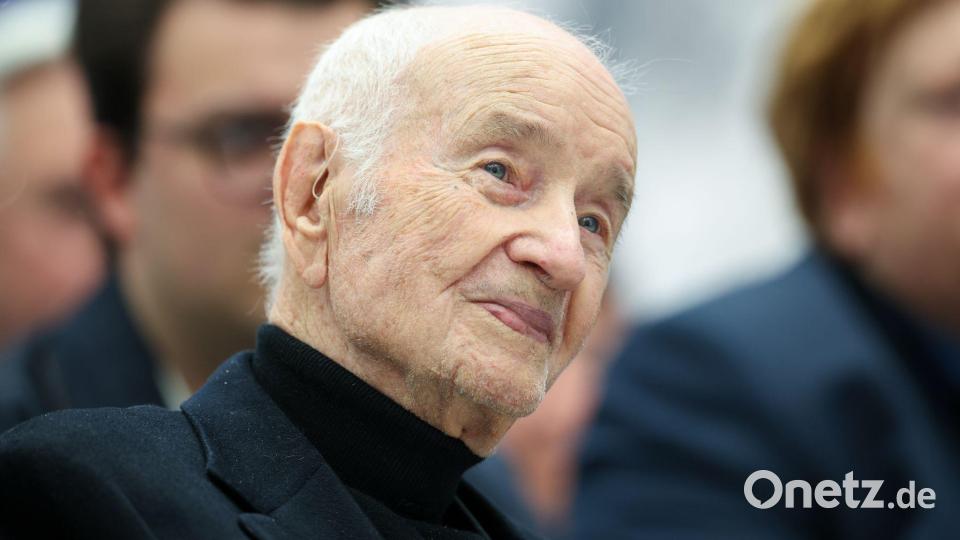 Armin Mueller-Stahl erhält die „Goldene Henne“ für sein Lebenswerk. (Archivbild) Bild: Christoph Reichwein/dpa