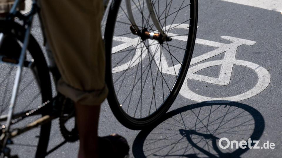 Bei den Radwegen tut sich etwas in deutschen Städten - aber zu wenig aus Sicht der Fahrradbranche. (Archivbild) Bild: Sven Hoppe/dpa