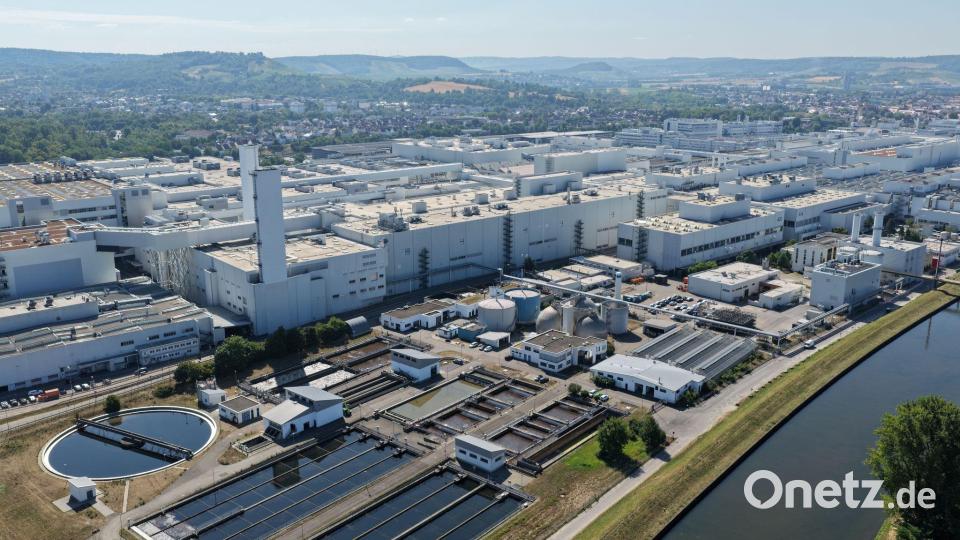 Vier VW- und Audi-Standorte sind von den Sparplänen bedroht: Emden, Hannover, Zwickau und - hier im Bild - Neckarsulm. (Archivbild) Bild: Bernd Weißbrod/dpa