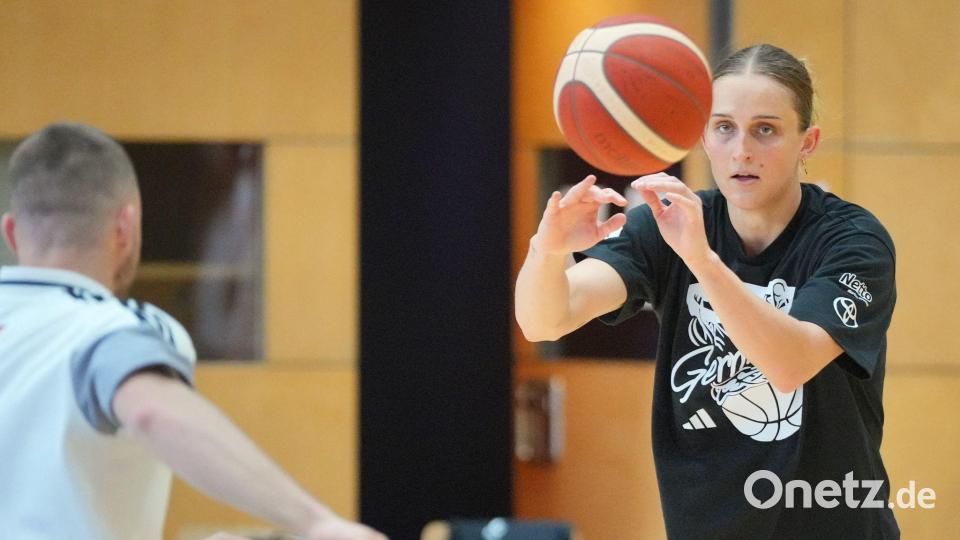 Endlich beim Team: Leonie Fiebich soll das deutsche Team bei der WM anführen. Bild: Soeren Stache/dpa