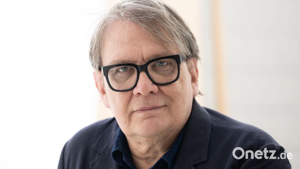 Sven Regener ist inzwischen 65 und sein Debütroman „Herr Lehmann“ auch schon ein Vierteljahrhundert alt. (Archivbild) Bild: Boris Roessler/dpa