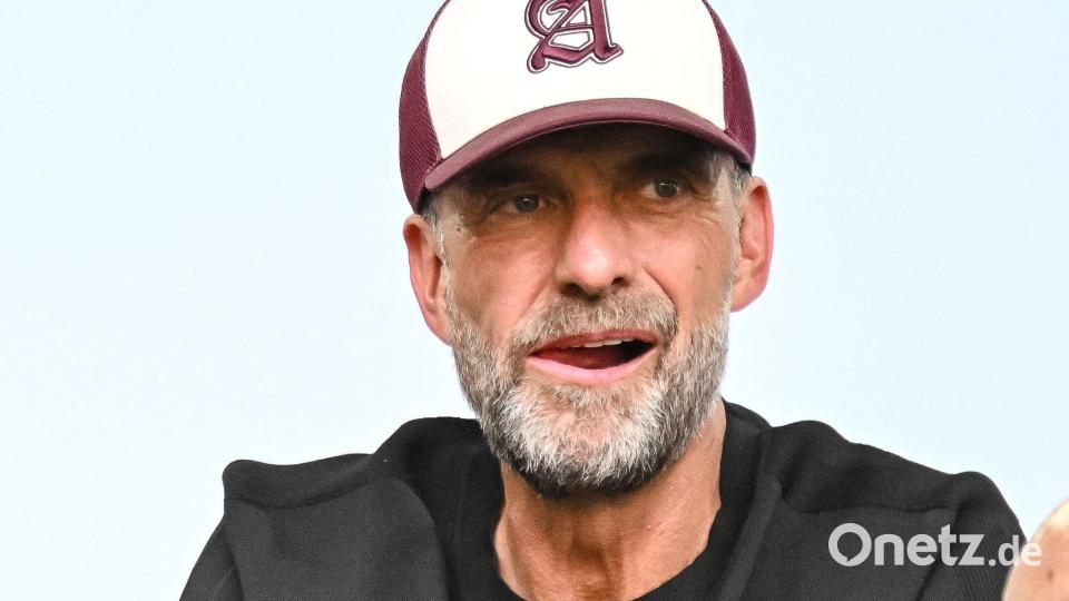 Der neue Fußball-Bundestrainer Jürgen Klopp schaute Anfang der Woche beim Training des VfB vorbei. (Archivbild) Bild: Harry Langer/dpa