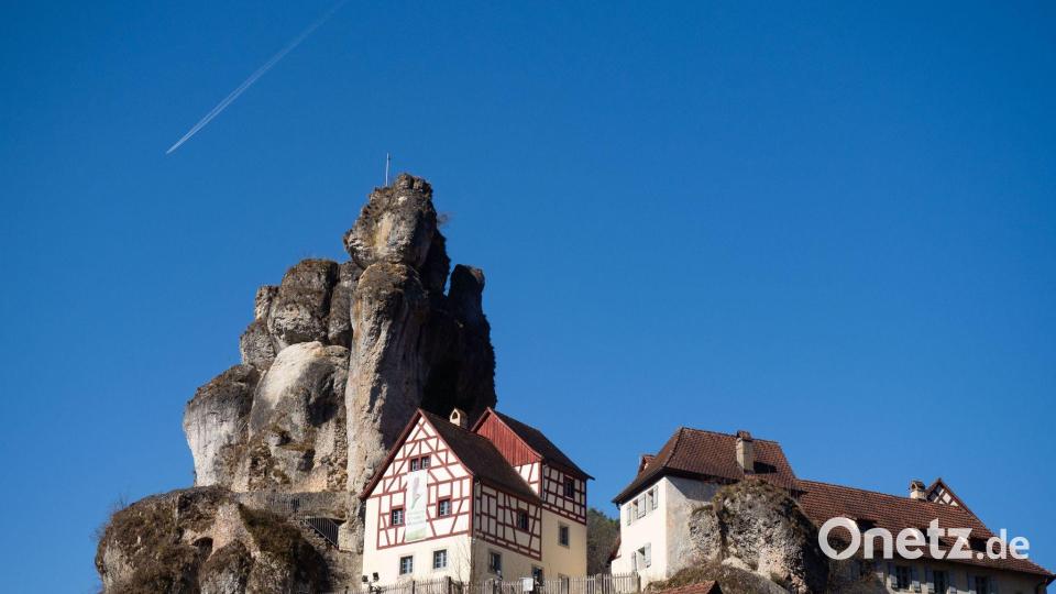 Auch die markanten Felsen von Tüchersfeld liegen an der B470. (Archivbild) Bild: Nicolas Armer/dpa