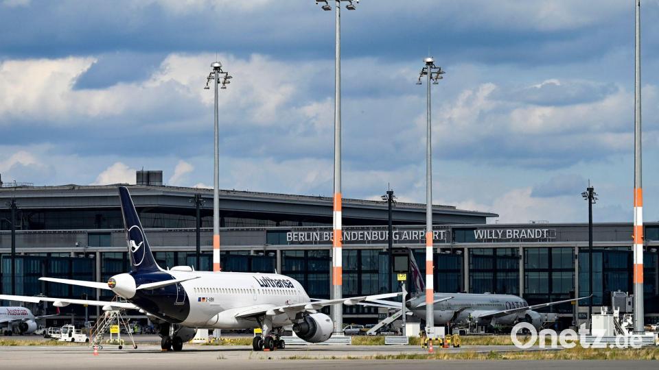 Der Terminal 1 ist evakuiert worden. (Archivbild) Bild: Jens Kalaene/dpa