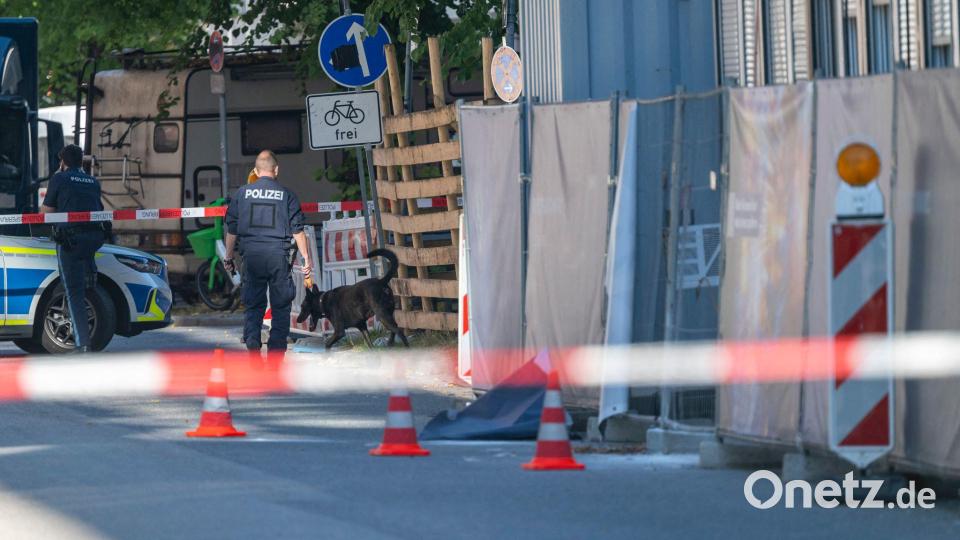 Nach einer Brandattacke auf eine Baustelle sind zwei Verdächtige gefasst worden. Bild: Peter Kneffel/dpa