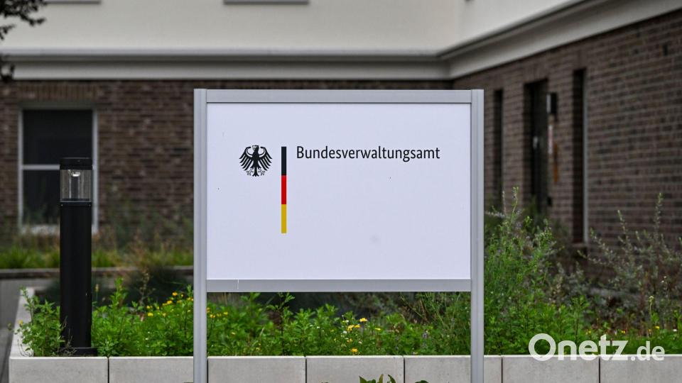 Das Bundesverwaltungsamt. Hier eine Außenstelle in Brandenburg. (Archivbild) Bild: Jens Kalaene/dpa