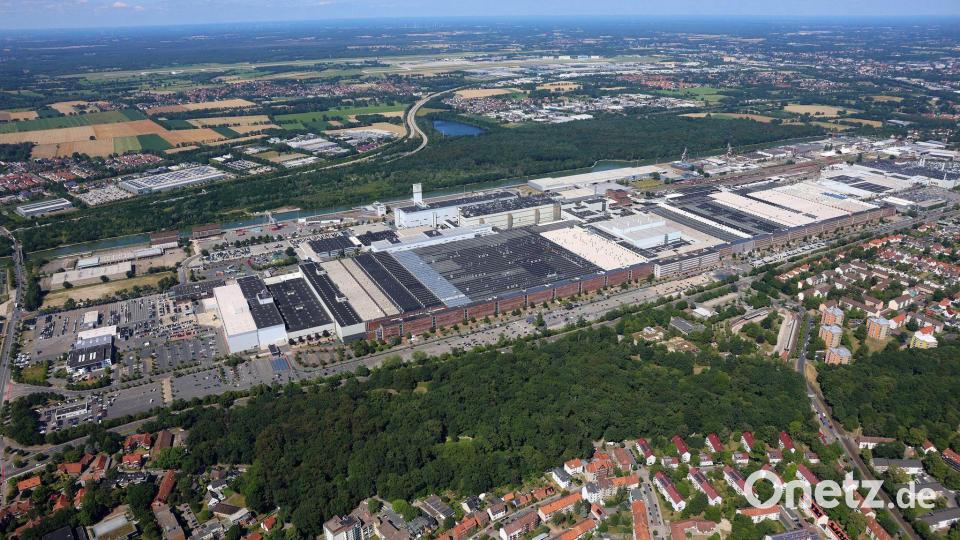 Zukunft ungewiss: das VW-Werk in Hannover. (Archivbild) Bild: Stefan Rampfel/dpa