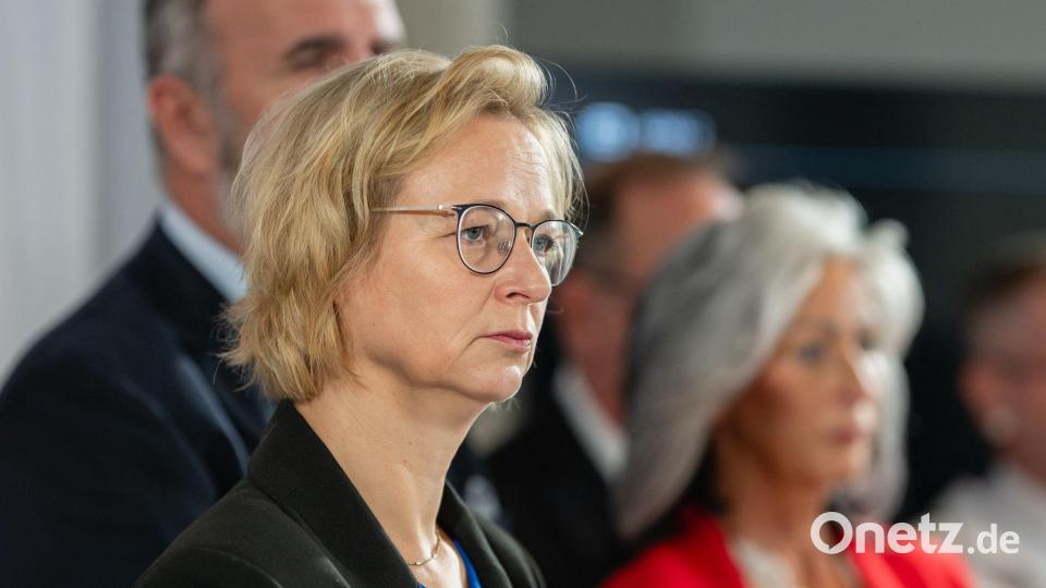 Nach Angaben von Katja Wolf tritt der geschäftsführende Landesvorstand zurück. Bild: Jacob Schröter/dpa