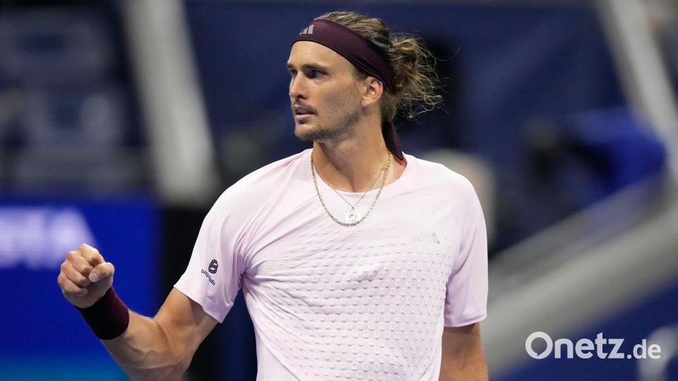 Alexander Zverev bejubelt das Weiterkommen. Bild: Frank Franklin II/AP/dpa