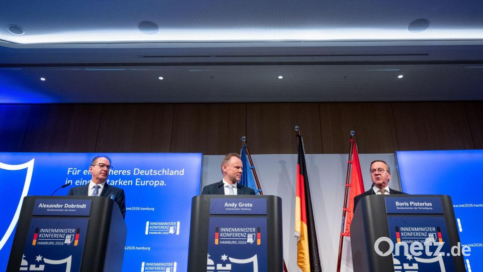 Was Firmen oder Sicherheitsfirmen mit Spezialfähigkeiten künftig erlaubt sein soll, um wichtige Einrichtungen zu schützen, werde aktuell innerhalb der Bundesregierung und mit den Ländern besprochen, heißt es aus dem Bundesinnenministerium. (Archivbild) Bild: Daniel Bockwoldt/dpa