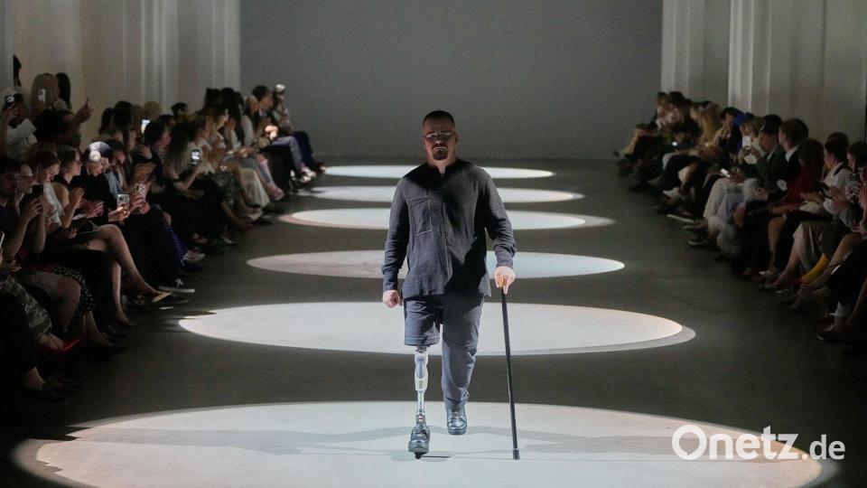 Ukrainian Fashion Week in Kiew Bild: Efrem Lukatsky/AP Photo/Efrem Lukatsky/AP/dpa
