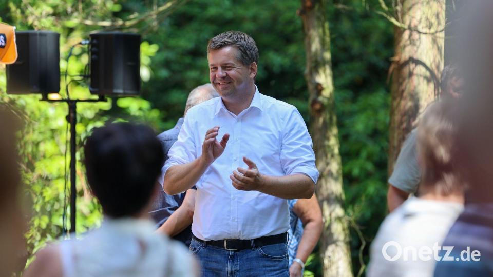 Ministerpräsident Sven Schulze will sein Amt verteidigen. (Archivbild) Bild: Peter Gercke/dpa