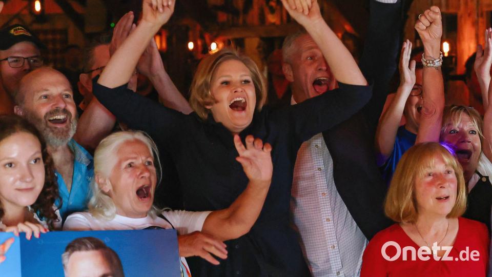 AfD-Wahlparty in Deggendorf. Bild: Daniel Löb/dpa