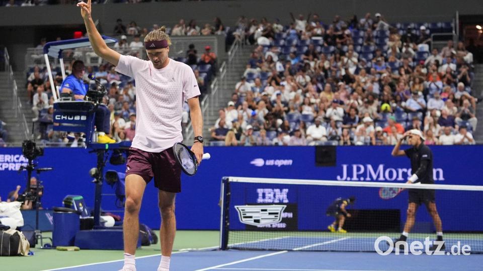 Alexander Zverev in Jubelpose. Bild: Frank Franklin II/AP/dpa