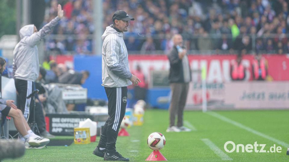 Miroslav Klose gab mit dem Club erstmals in dieser Spielzeit Punkte ab. Bild: Marcel von Fehrn/dpa